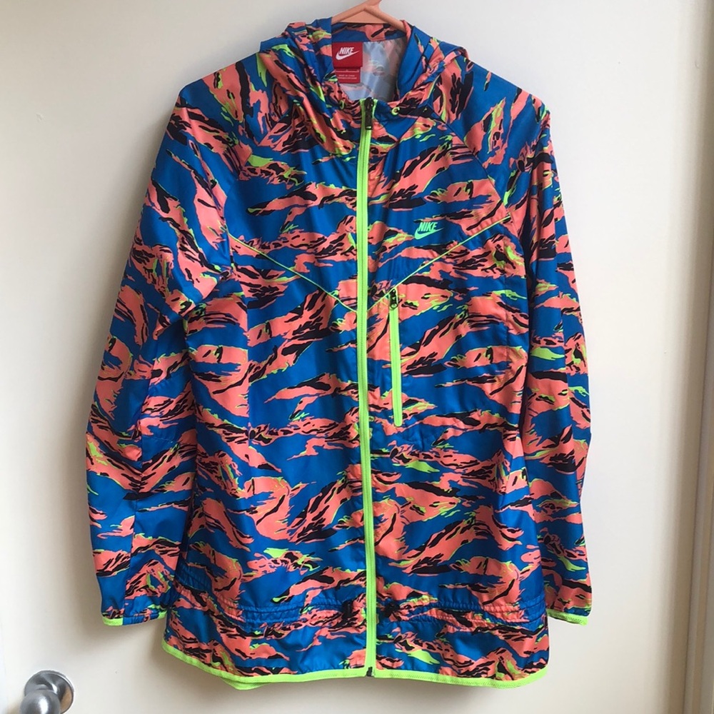 Nike 90s style windbreaker